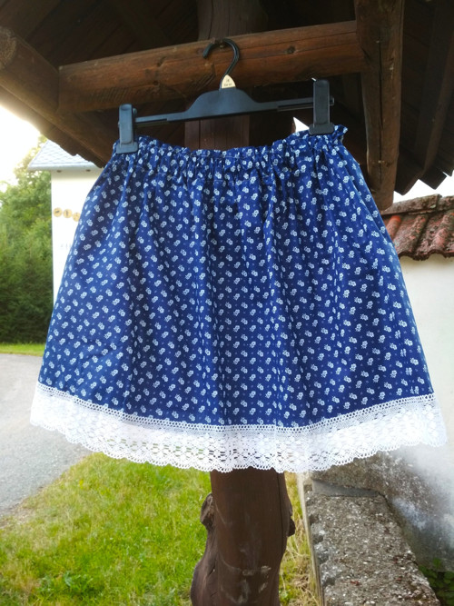 Sukně FOLKLORNÍ — foto 2