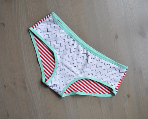 Cosy & Cutty kalhotky vel. M — foto 2