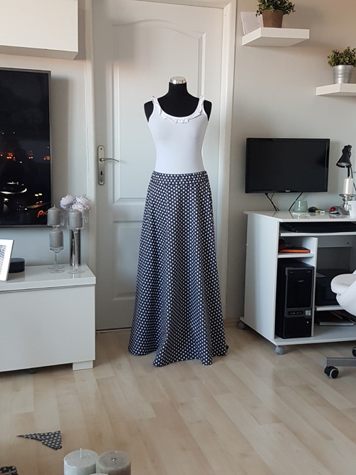 Dlouhá kolová šedá — foto 2