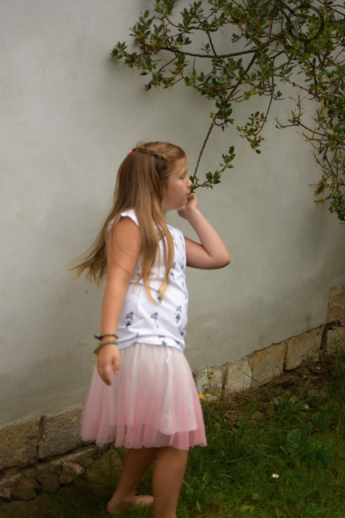 Bílé jako víla, vel. 9-10 R — foto 4