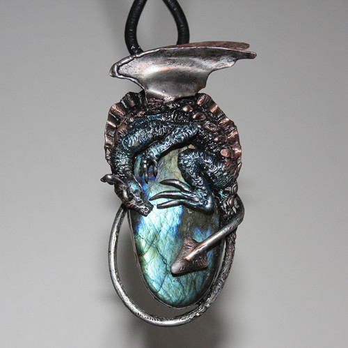 Dračí amulet — foto 3