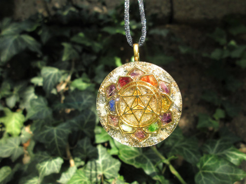 Org. šperk ,, Sri Yantra v čakrách " — foto 3