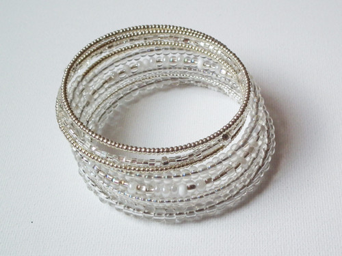 Silver and white elegance - náramek — foto 2