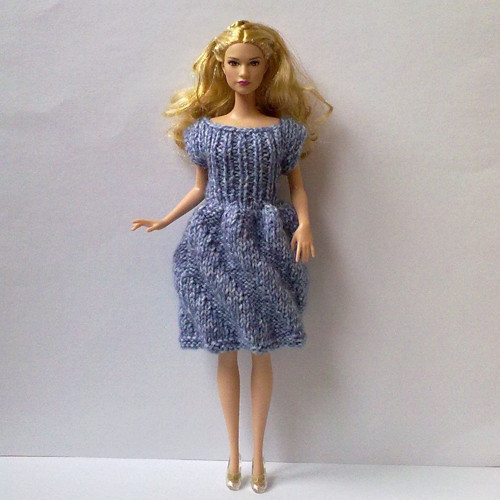 Oblečky pro Barbie - šaty — foto 2