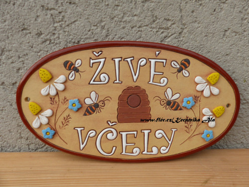 Oválná cedule ,,ŽIVÉ VČELY" / na obj. — foto 2