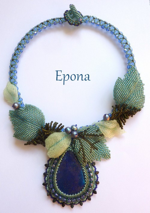 Poselství (náhrdelník s lapisem lazuli) — foto 2
