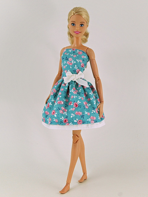 Barbie - Zástěrkové šaty — foto 3