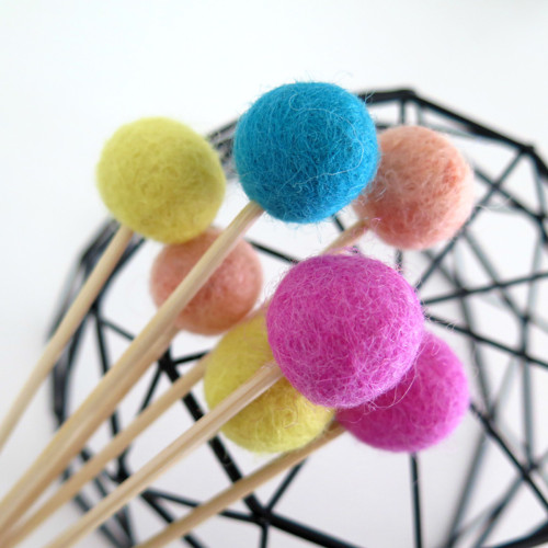 Plstěné pompom flower — foto 3
