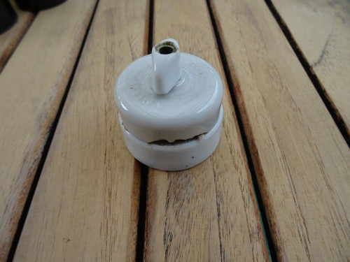 Porcelánový vypínač 1 — foto 3