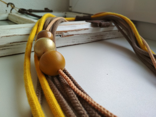 Šňůrkový náhrdelník No.V VÝPRODEJ — foto 2