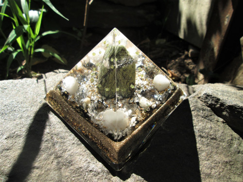 Org. pyramida ,, Andělské meditace " — foto 3