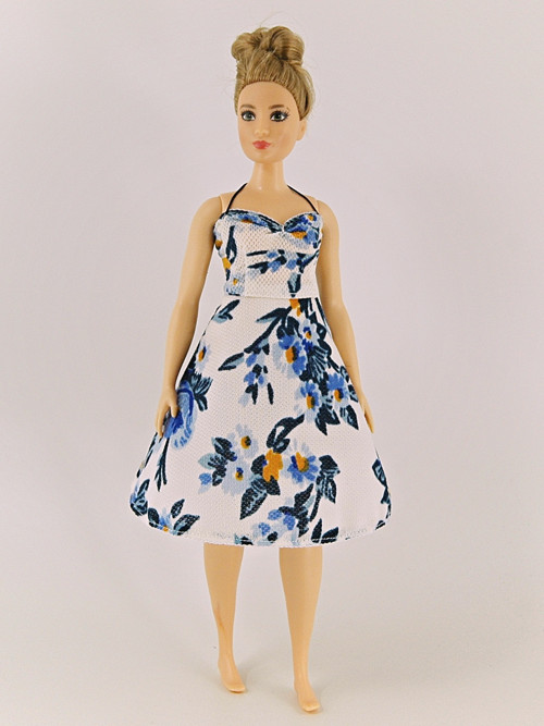 Barbie baculka - Modrobílé šaty — foto 4