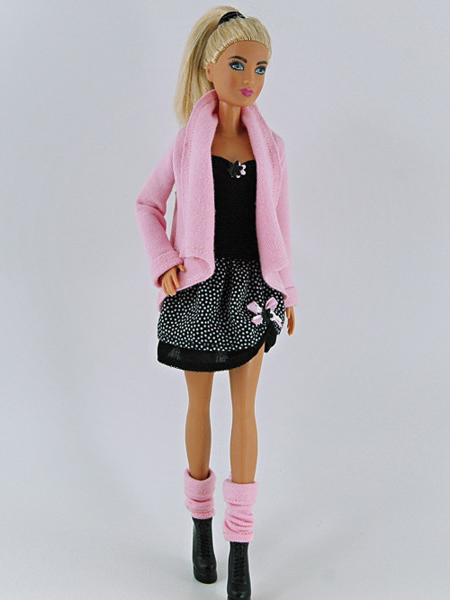 Barbie - Růžový kabátek — foto 3