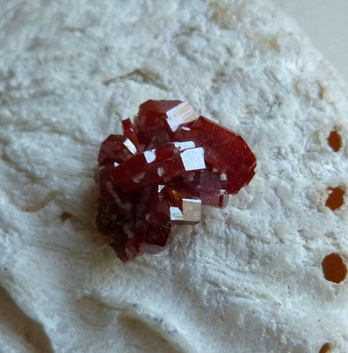 Vanadinit - 1,9 cm — foto 5