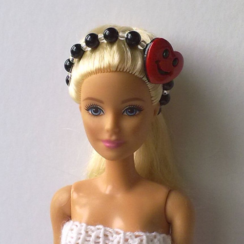 Čelenka pro Barbie - veselé srdce — foto 2
