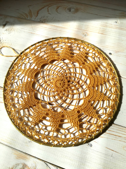 Krajka zlatá - do kruhu 20 cm — foto 3