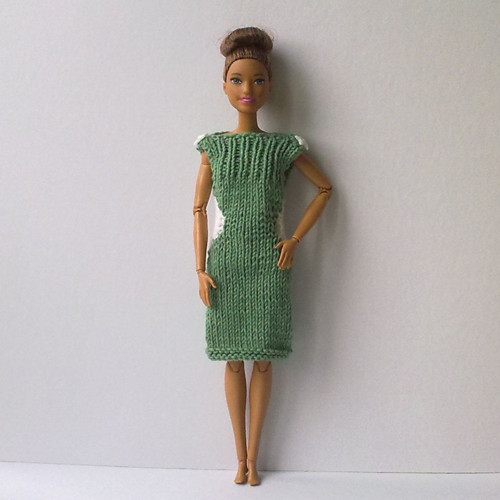Oblečky pro Barbie - šaty — foto 2