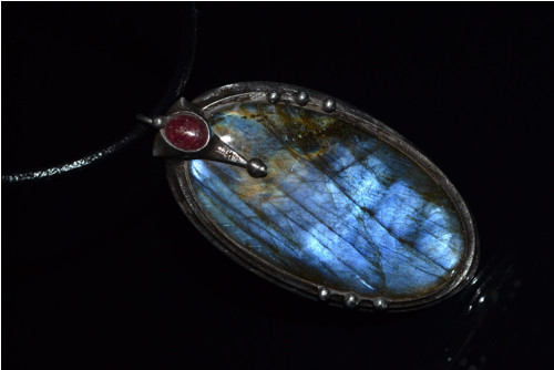 Amulet — foto 2