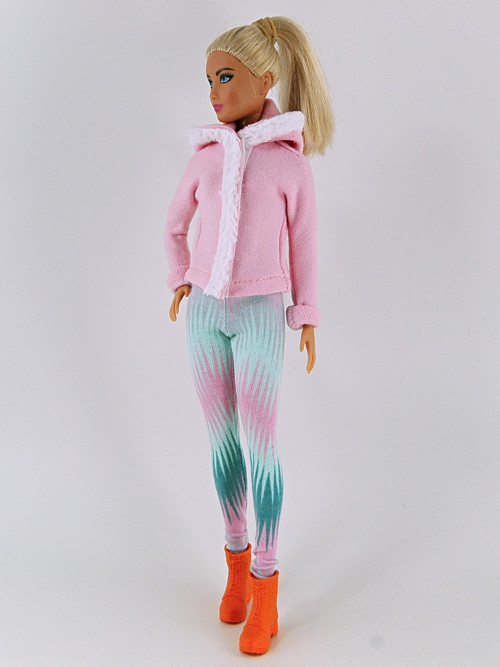 Barbie - Růžová bunda — foto 2