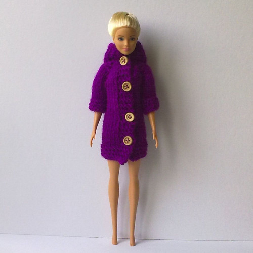 Oblečky pro Barbie - kabát — foto 4