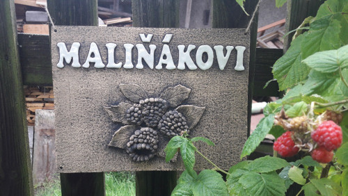 Keramická kachle se jmenovkou — foto 3