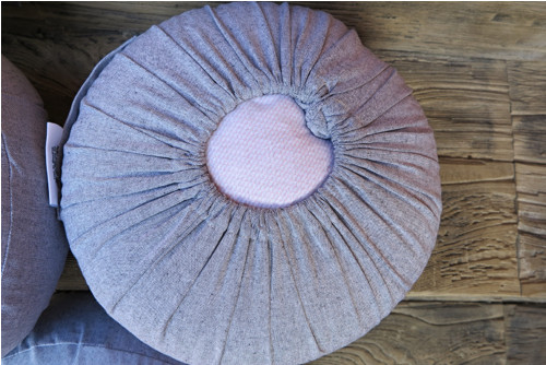 Vyšívaný puff mandala, průměr 30cm barevná — foto 3