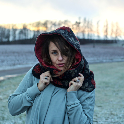 Záhon plný růží... - kapucošál oboustranný — foto 2