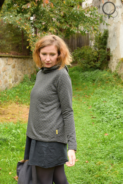 Šedá mikina se vzorem, vel. L — foto 3