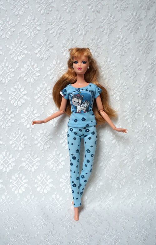 Komplet pro Barbie — foto 2