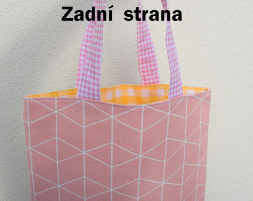 Na zahradě...dětská taška — foto 5