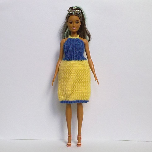 Oblečky pro Barbie - šaty, kabátek — foto 3