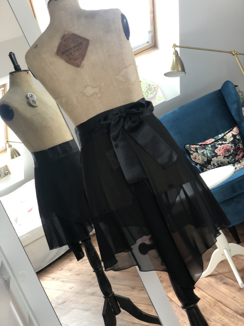 Sukně Sára černá — foto 4
