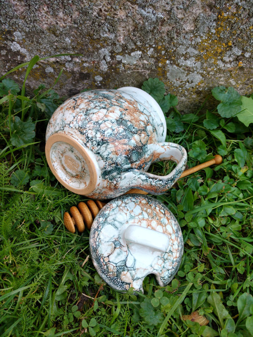 Hrnek Medník — foto 3