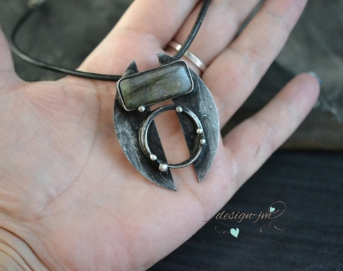 Tajemný amulet... — foto 3