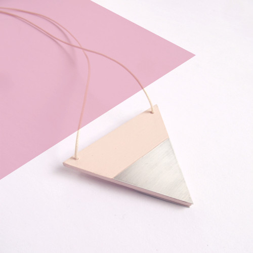 A/symmetric // triangle // pink menší — foto 2