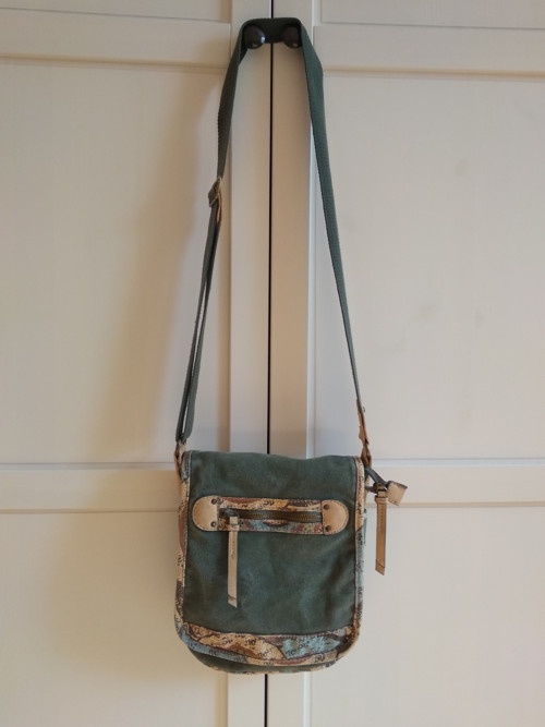 Crossbody taška — foto 5