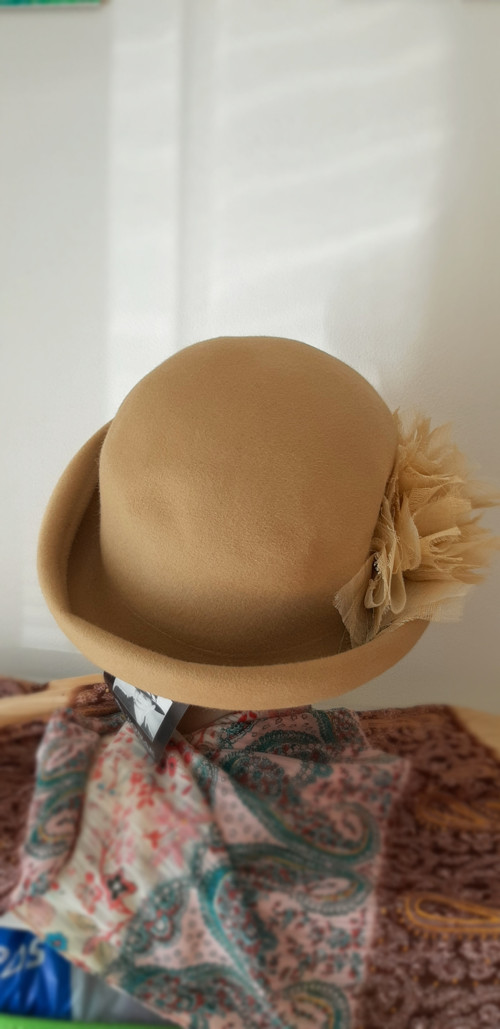 Klobouk golden brown — foto 3