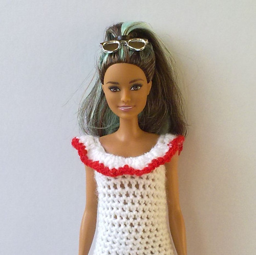 Oblečky pro Barbie - šaty + botičky — foto 6