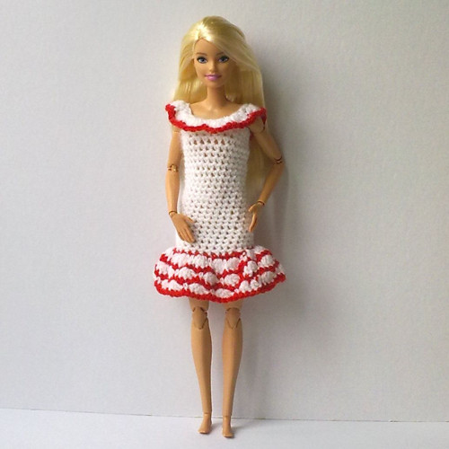 Oblečky pro Barbie - šaty + botičky — foto 2