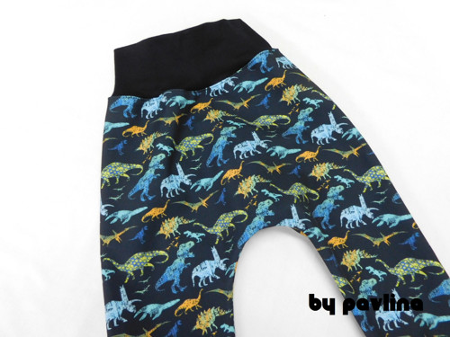 Dětské softshellové turky - Dino na černé — foto 2