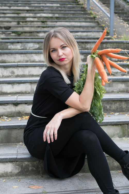 X156 šaty, velikost S — foto 5