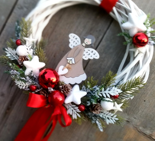 Adventní věneček s andělkou — foto 3