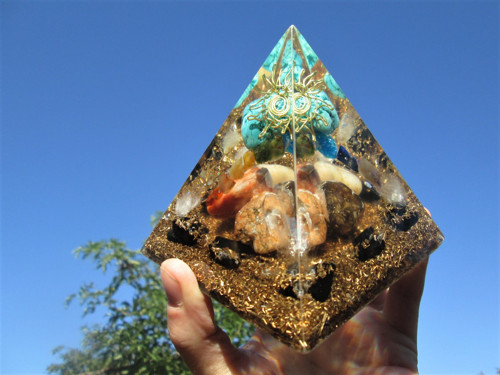 Org. pyramida ,, Matky Země " — foto 4