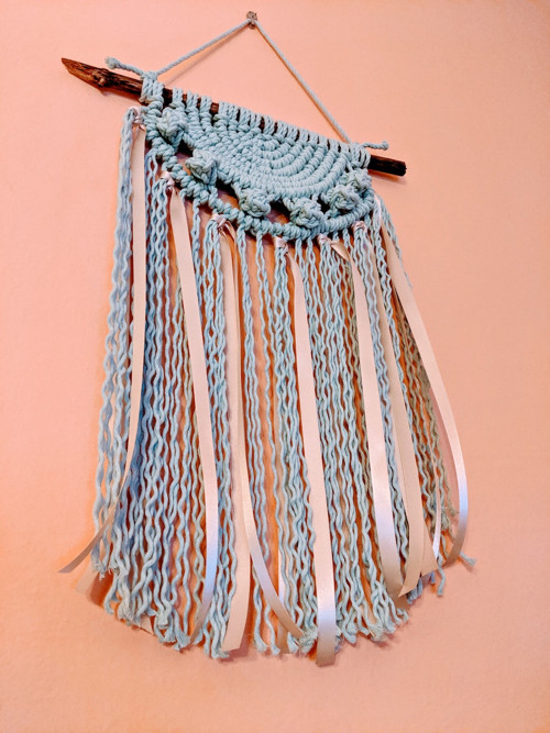 Macramé BOHO dekorácia v mentolovej farbe — foto 3