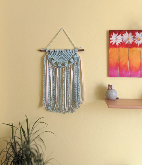 Macramé BOHO dekorácia v mentolovej farbe — foto 5
