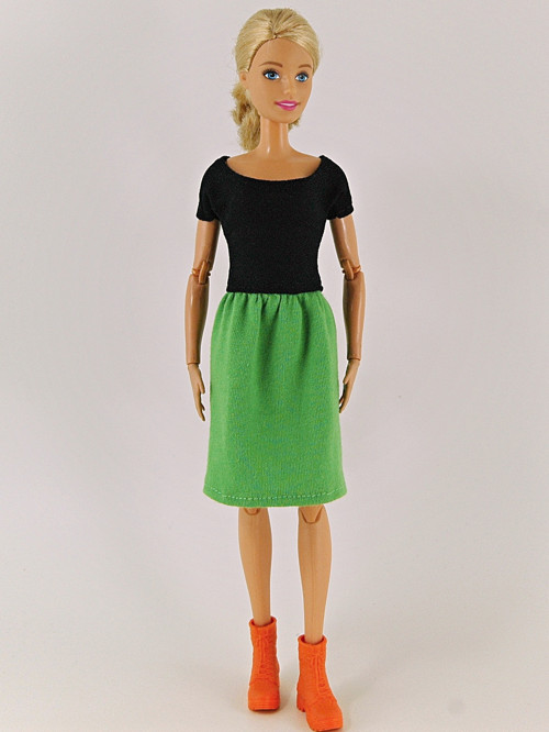 Barbie - Zelenočerné šaty — foto 2