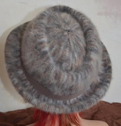 Original Vintage! Lehounký Trendy Model - Angora — foto 2