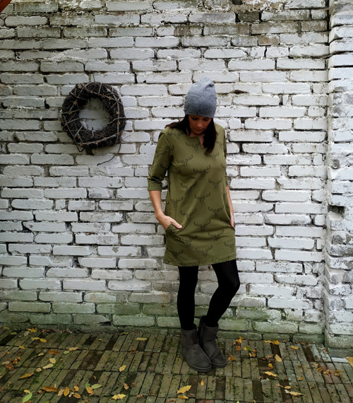 Deer khaki - oversized,kapsy, výstřih do V — foto 5