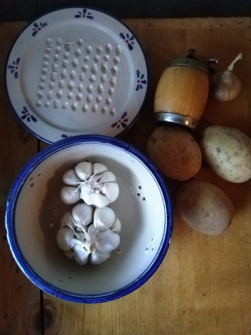 Dóza na česnek — foto 4