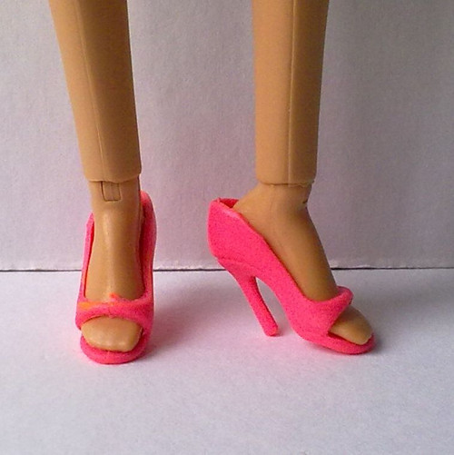 Oblečky pro Barbie - šaty, šperky + botičky — foto 3